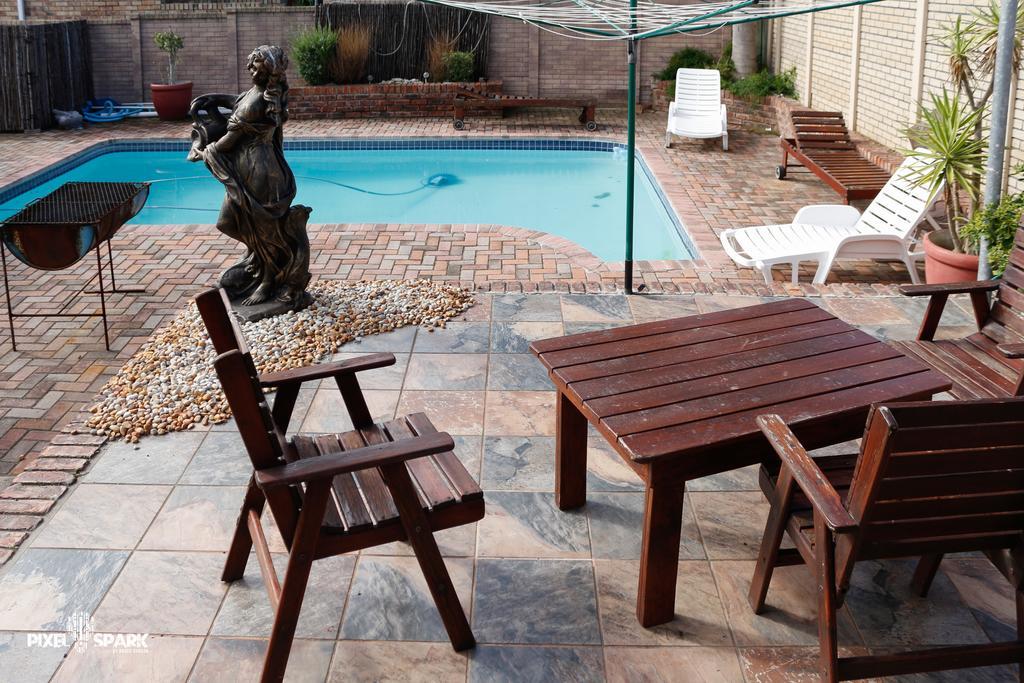Tyday Accommodation Port Elizabeth Bagian luar foto