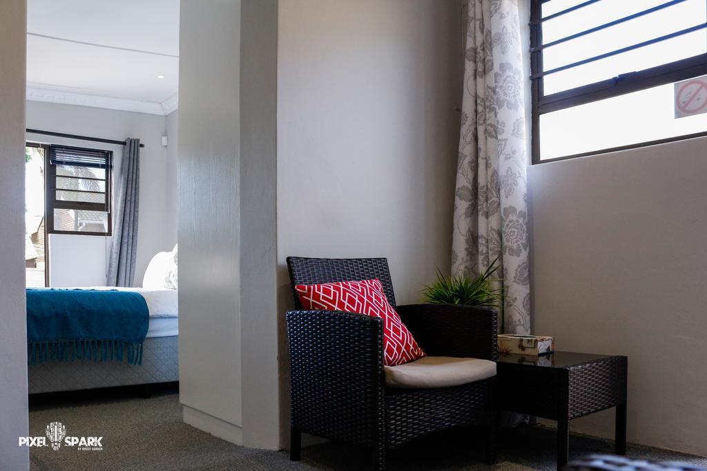Tyday Accommodation Port Elizabeth Bagian luar foto