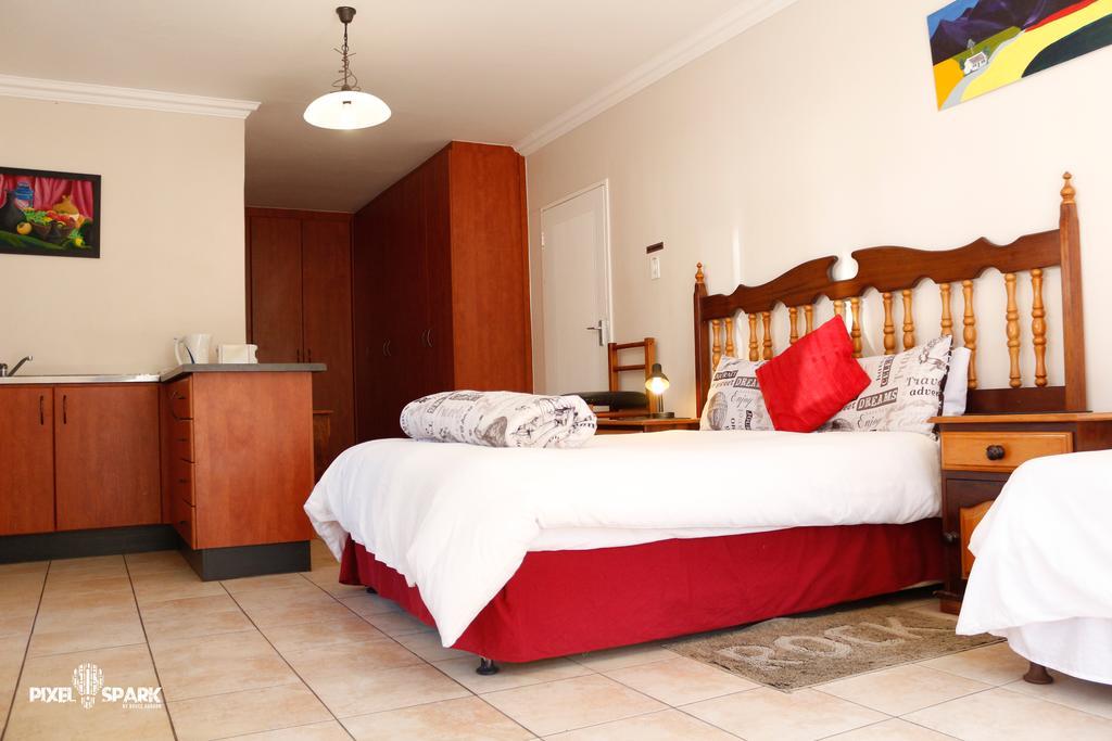Tyday Accommodation Port Elizabeth Bagian luar foto