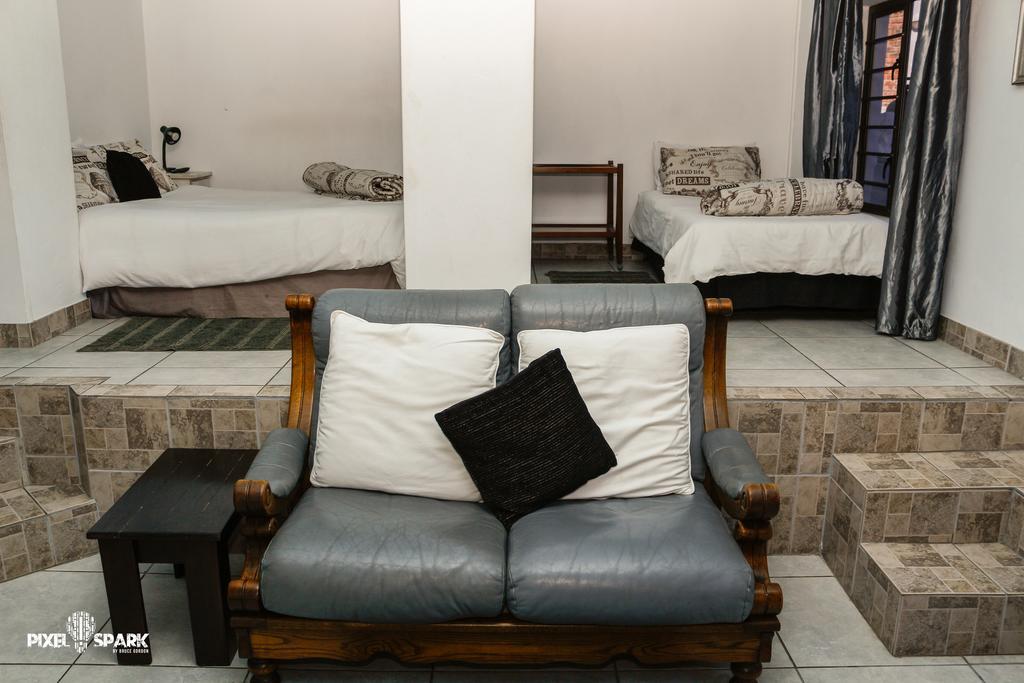 Tyday Accommodation Port Elizabeth Bagian luar foto