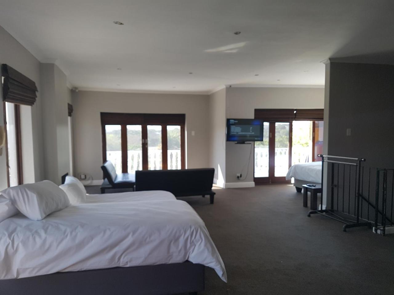 Tyday Accommodation Port Elizabeth Bagian luar foto
