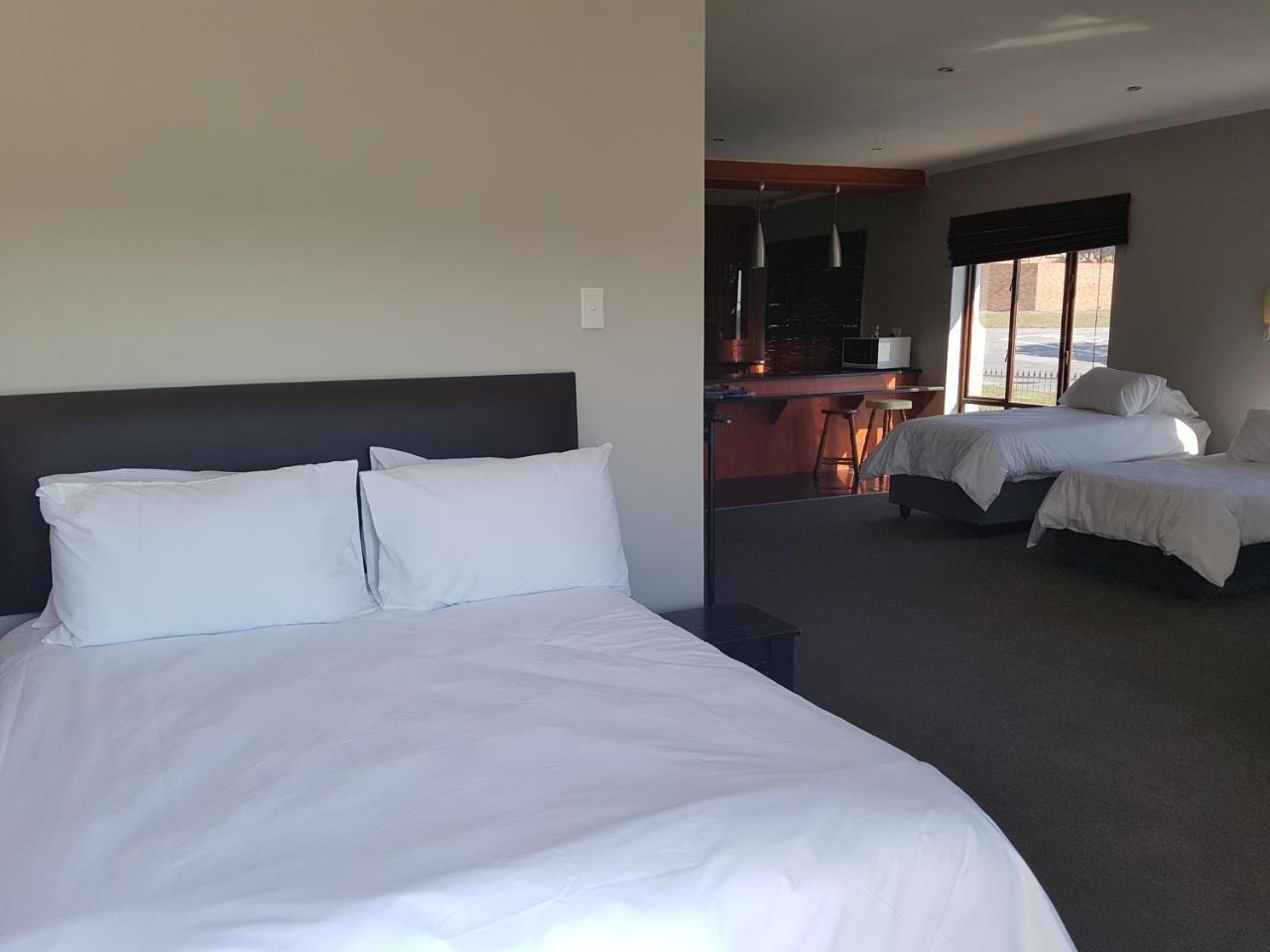 Tyday Accommodation Port Elizabeth Bagian luar foto